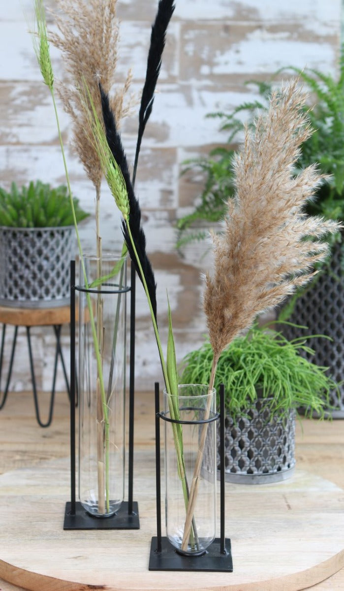 Cylinder vase in metal holder 17.5cm high (4 pcs.) [IFS-29234]