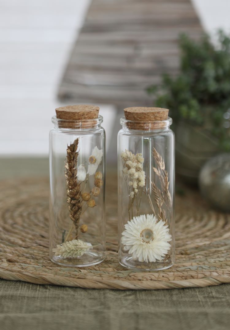 Glass tube with several dried flowers natural 12.5cm high - 12 pcs