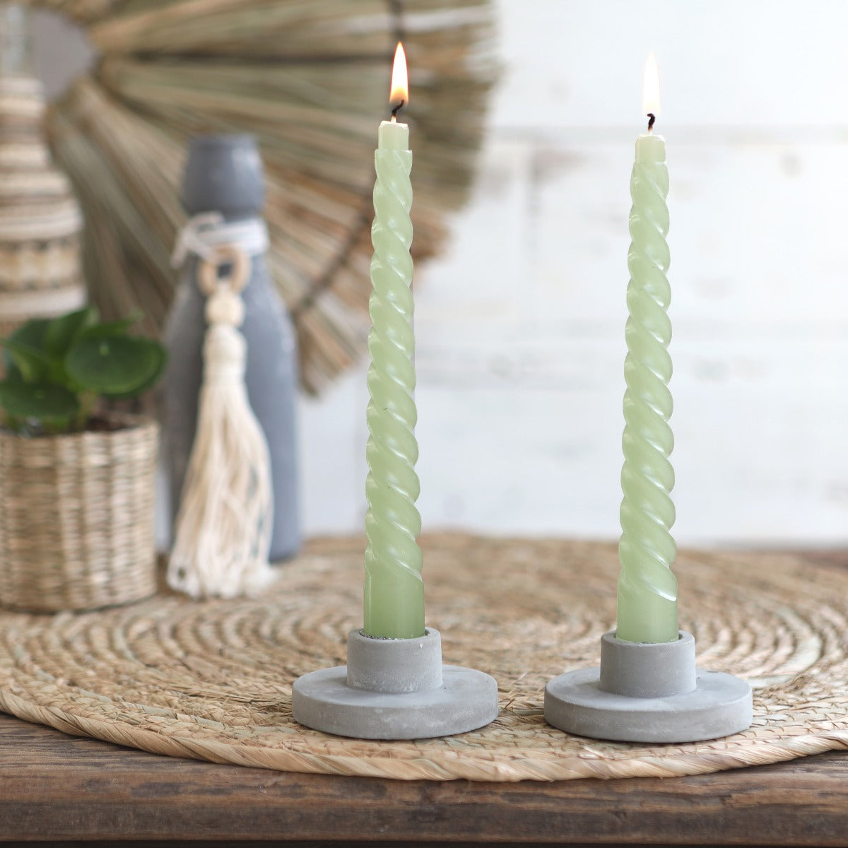 Candles twisted green 19cm high - 4 pcs